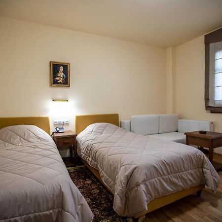 Rentinia Inn Rentina Екстер'єр фото