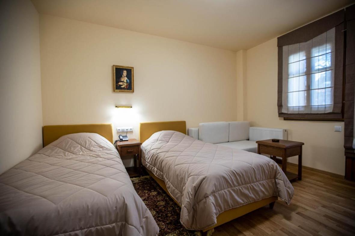 Rentinia Inn Rentina Екстер'єр фото