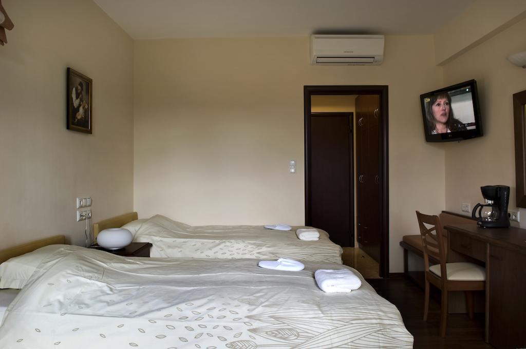 Rentinia Inn Rentina Екстер'єр фото